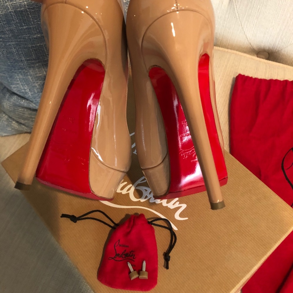 Christian Louboutin Bianca 140 Patent Calf - Picture 3 of 10